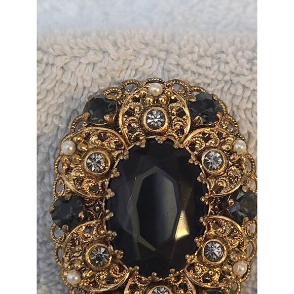 West Germany Hematite Glass Rhinestone and Pearls Gold Filigree Vintage Pendant - Picture 4 of 15